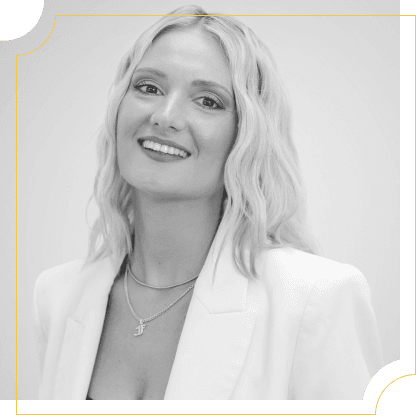 Portrait of Laura Mills 