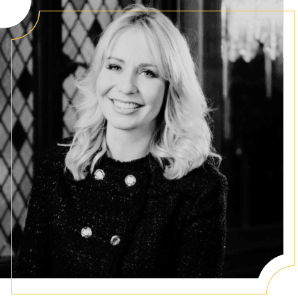 Portrait of Laura Mills 